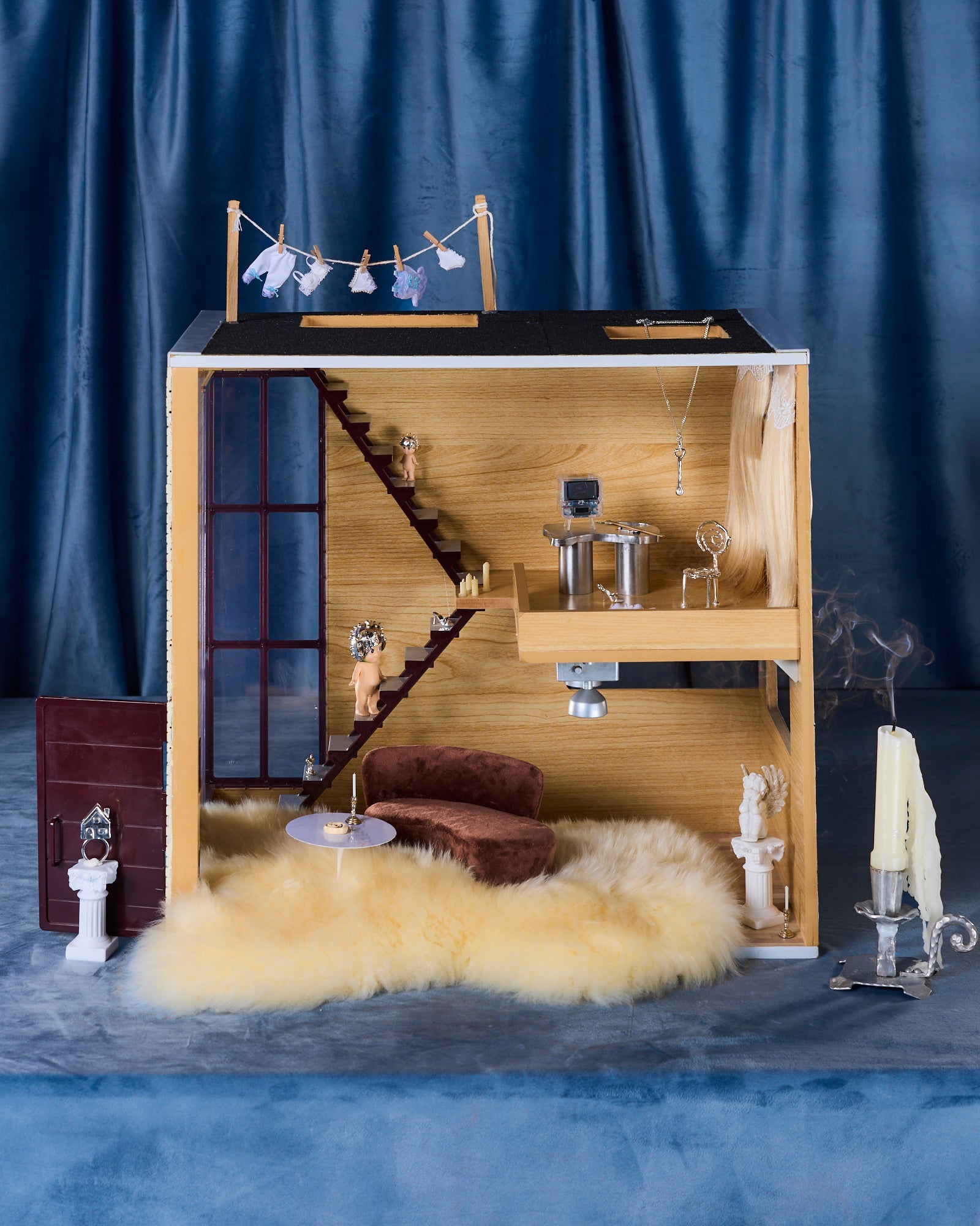 THE DOLLHOUSE COLLECTION